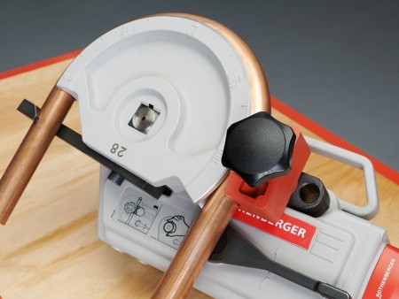 Аккумуляторный трубогиб ROBEND 4000 E, применение