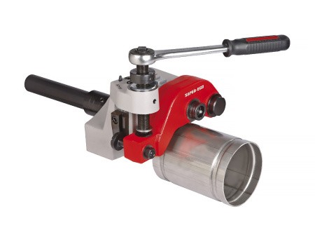 Устройство для накатки желобков Устройство для накатки желобков